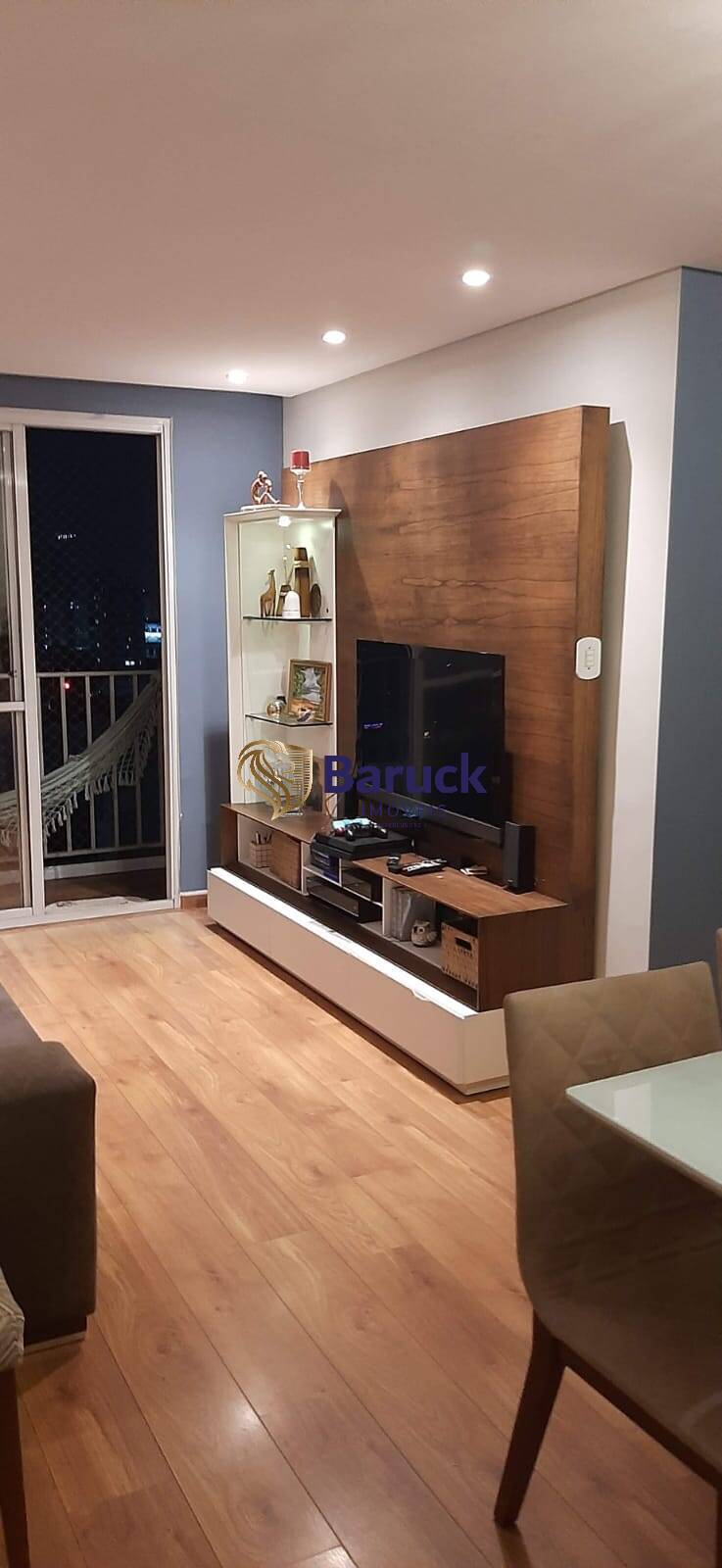 Apartamento à venda com 3 quartos, 69m² - Foto 1