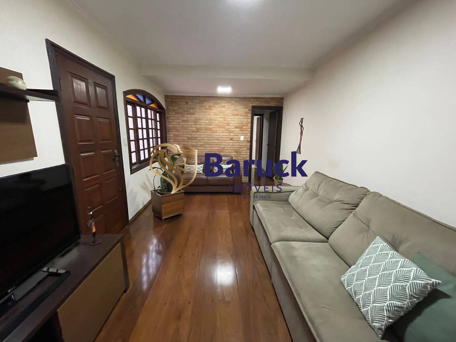 Casa à venda com 3 quartos, 222m² - Foto 1