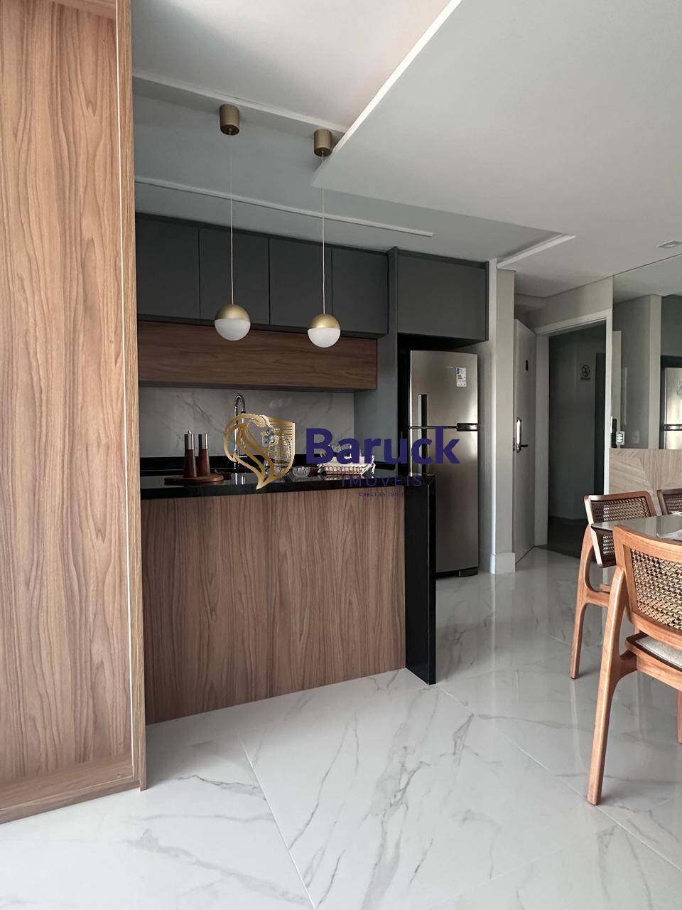 Apartamento à venda com 2 quartos, 80m² - Foto 4