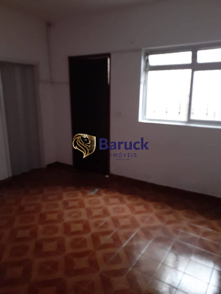 Casa à venda com 3 quartos, 180m² - Foto 2