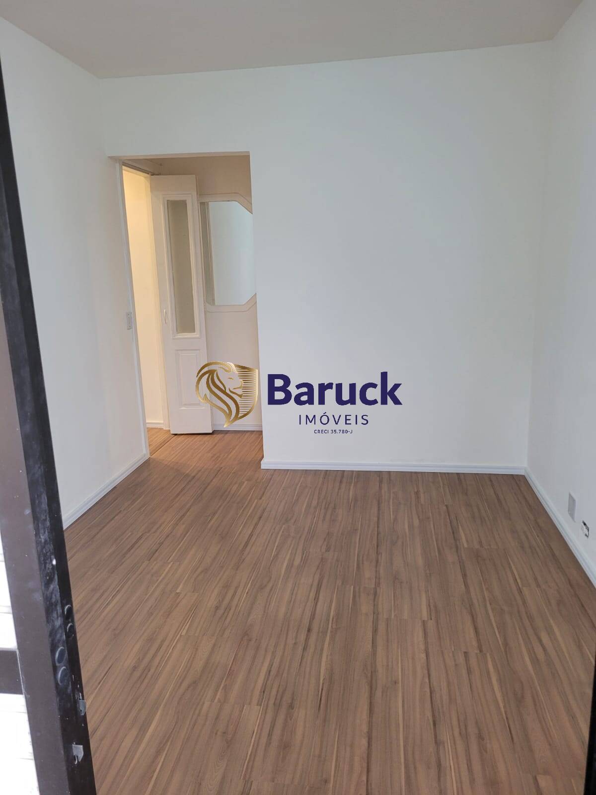 Apartamento à venda com 2 quartos, 68m² - Foto 3