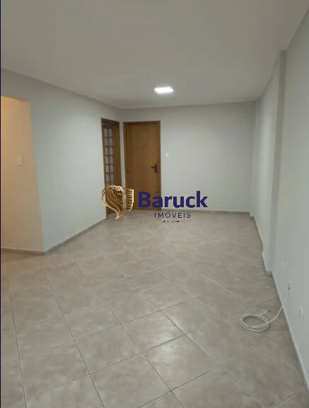 Apartamento à venda com 3 quartos, 108m² - Foto 1